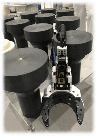 Figure 3 – Clamp and its inspection device going through penetration mockups